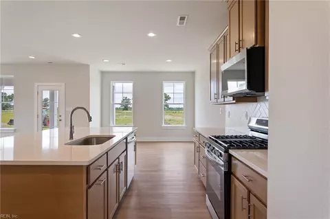 Kitchen - Mm Taft Rd, Chesapeake, VA 23322 photo 2 of 2