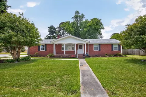 5701 Hawthorne Ln, Portsmouth, VA 23703