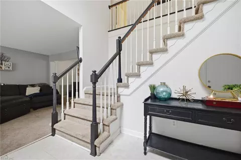 Entry Way - 349 Manning Ln, Hampton, VA 23666 photo 3 of 5