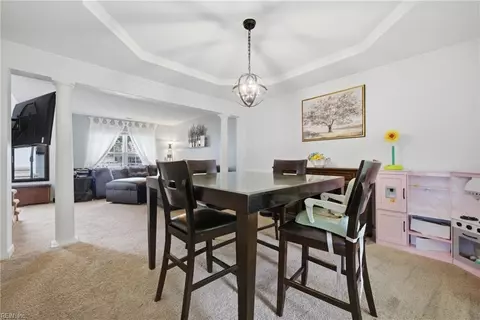 Dining - 349 Manning Ln, Hampton, VA 23666 photo 2 of 2