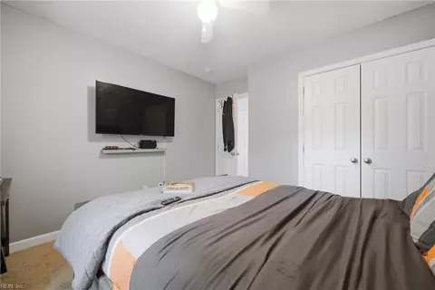 Bedroom - 349 Manning Ln, Hampton, VA 23666 photo 8 of 8