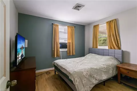 Bedroom - 5444 Old Concord Ln, Gloucester, VA 23061 photo 1 of 3
