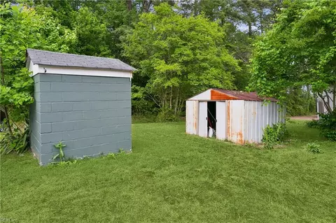 Exterior - 5444 Old Concord Ln, Gloucester, VA 23061 photo 5 of 7