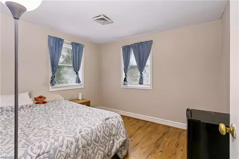 Bedroom - 5444 Old Concord Ln, Gloucester, VA 23061 photo 2 of 3