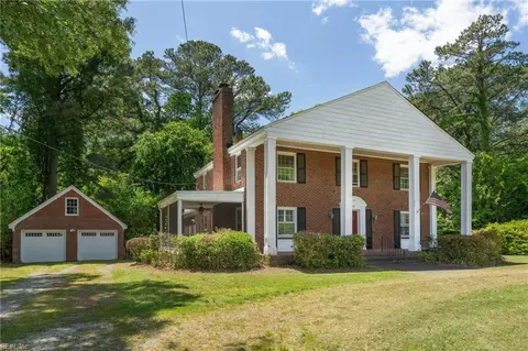 4529 Duke Dr, Portsmouth, VA 23703