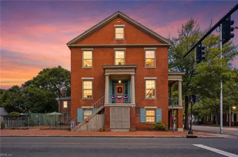 422 Crawford St, Portsmouth, VA 23704