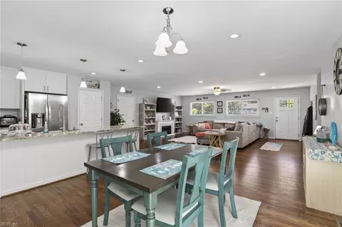 453 Caren Dr, Virginia Beach, VA 23452