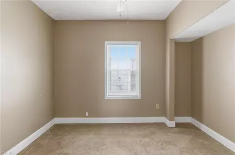 Bedroom - 7 Central St, Hampton, VA 23663 photo 2 of 2