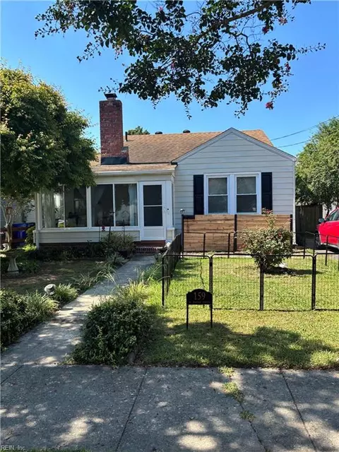 159 W Seaview Ave, Norfolk, VA 23503
