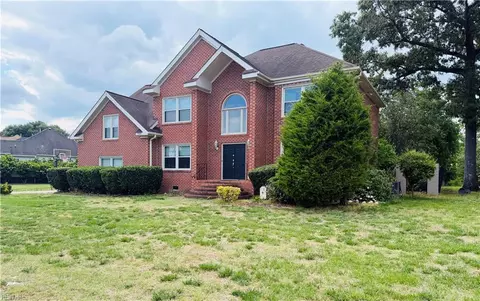 748 Greenwing Dr, Chesapeake, VA 23323