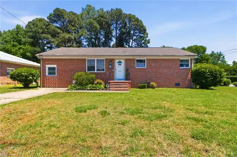 Exterior - 232 Martha Lee Dr, Hampton, VA 23666 photo 2 of 9