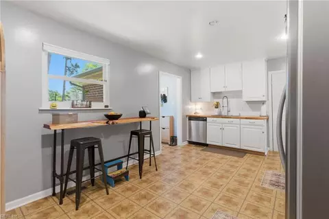 Kitchen - 232 Martha Lee Dr, Hampton, VA 23666 photo 5 of 5