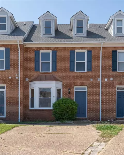 1209 Killington Sq #104, Chesapeake, VA 23320