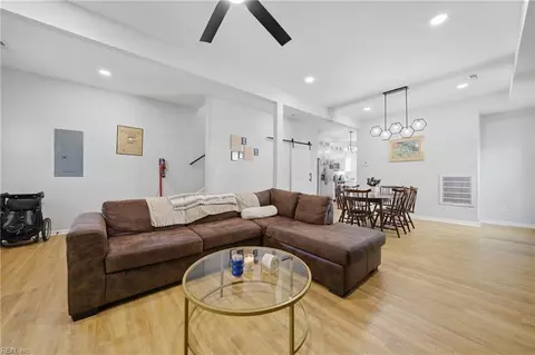 812 Johnson Ave, Norfolk, VA 23504