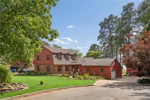 635 Haystack Landing Rd, Newport News, VA 23602