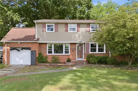 7717 Wildwood Dr, Norfolk, VA 23518
