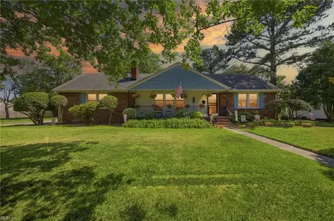 1717 A St, Portsmouth, VA 23704