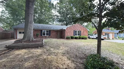 5360 Beaufain Blvd, Virginia Beach, VA 23464