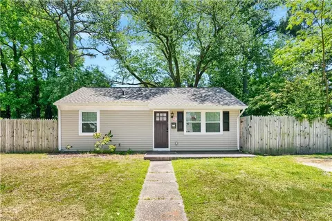 1422 Woodcrest Dr, Hampton, VA 23663