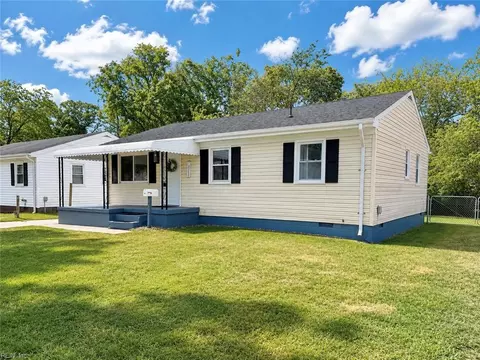 1002 Mayfield Ave, Chesapeake, VA 23324