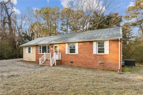 706 Maupin Pl, Williamsburg, VA 23185