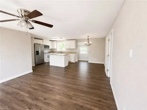 Living - 1903 Seward Dr, Hampton, VA 23663 photo 1 of 2