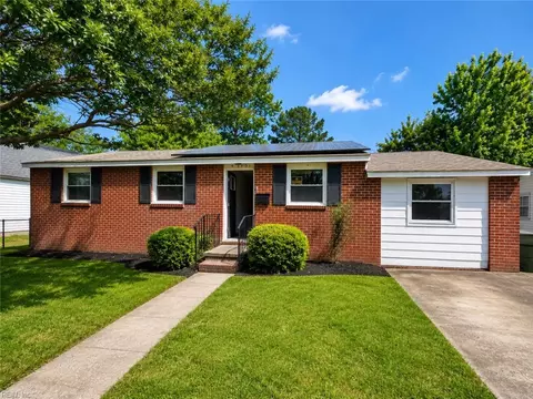 Exterior - 1903 Seward Dr, Hampton, VA 23663 photo 4 of 5