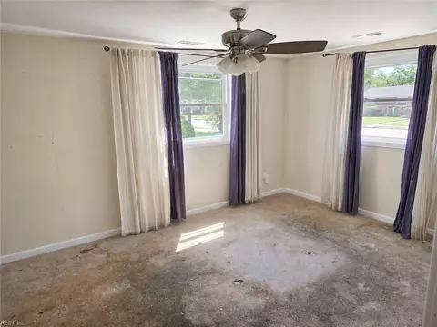 Bedroom - 1903 Seward Dr, Hampton, VA 23663 photo 1 of 4