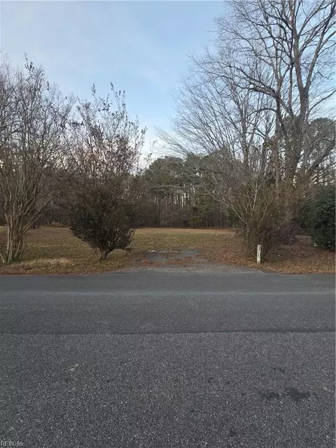 185 Crafford Rd, Newport News, VA 23603