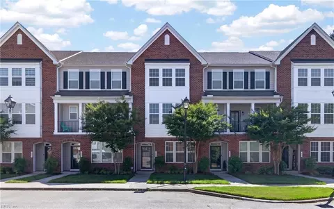 605 Petunia Pl, Newport News, VA 23602