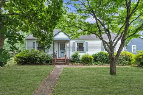 607 Fairview Ln, Portsmouth, VA 23702