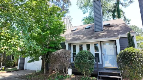1161 Treefern Dr, Virginia Beach, VA 23451