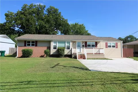 6 Snidow Blvd, Newport News, VA 23608