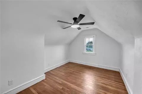Bedroom - 1263 W Queen St, Hampton, VA 23669 photo 5 of 14
