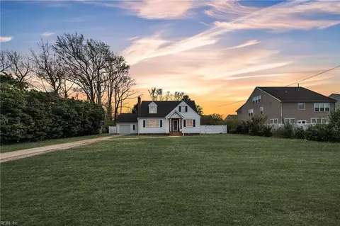 1263 W Queen St, Hampton, VA 23669