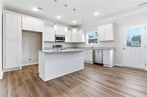 Other - 2 Tiffany Ln, Hampton, VA 23664 photo 2 of 11