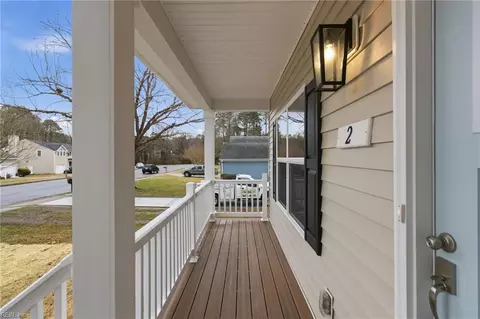 Exterior - 2 Tiffany Ln, Hampton, VA 23664 photo 3 of 4