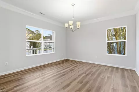 Living - 2 Tiffany Ln, Hampton, VA 23664 photo 1 of 3