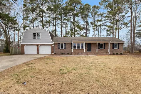 3025 Woodlawn Dr, Suffolk, VA 23434