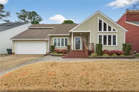 1105 Birdneck Lake Dr, Virginia Beach, VA 23451
