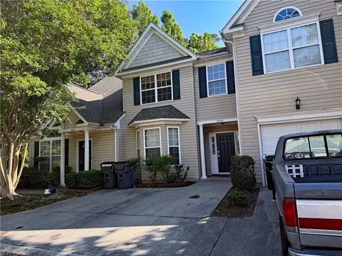 1804 Mizzen Ln, Virginia Beach, VA 23454