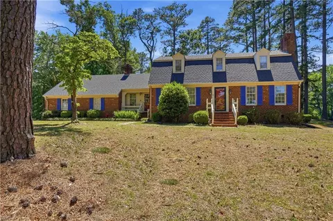 15402 New Towne Haven Ln, Carrollton, VA 23314