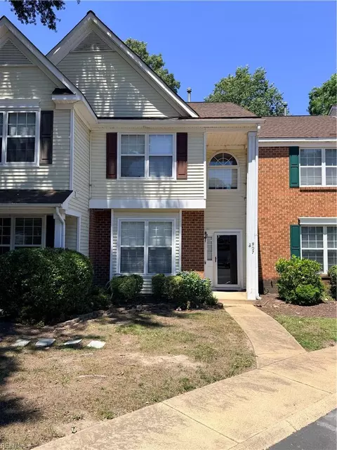807 Oak Springs Ct, Newport News, VA 23602