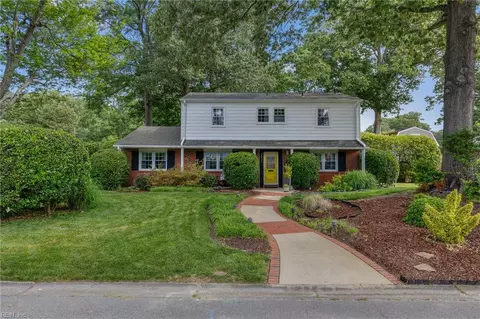 3832 Honeytree Ln, Virginia Beach, VA 23452