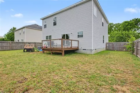 Exterior - 509 Owens St, Hampton, VA 23669 photo 6 of 6