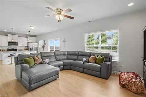 Other - 509 Owens St, Hampton, VA 23669 photo 3 of 7