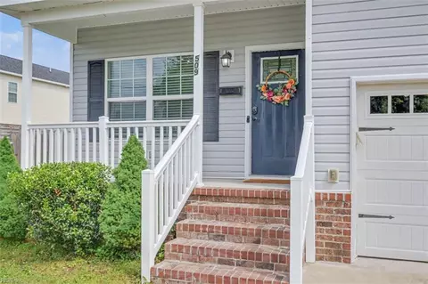Exterior - 509 Owens St, Hampton, VA 23669 photo 3 of 6