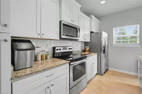 Kitchen - 509 Owens St, Hampton, VA 23669 photo 2 of 2