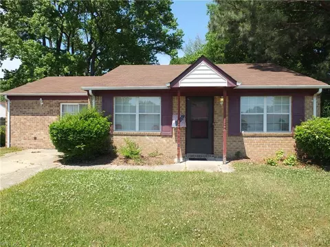3712 Santos St, Norfolk, VA 23513