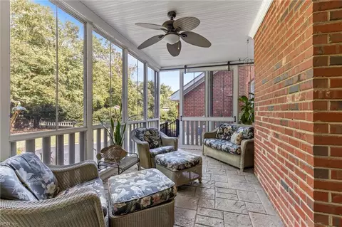 112 Watch Harbour Ct, Suffolk, VA 23435